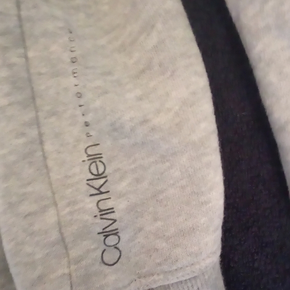 Calvin Klein Performance Sweatshirt Hoodie - Picture 10 of 11